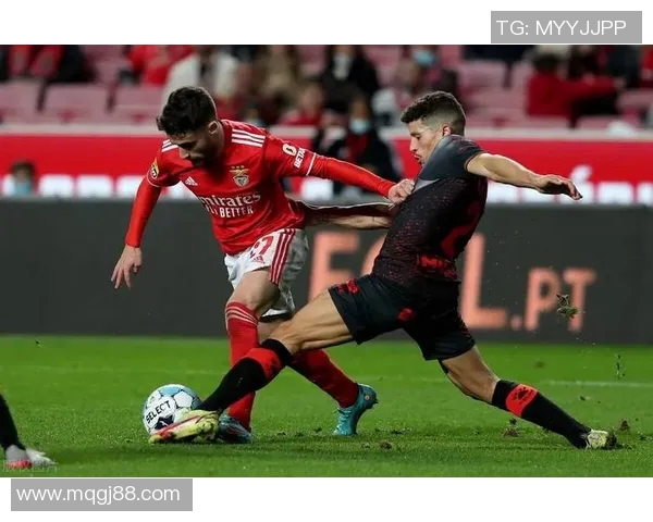 本菲卡与阿贾克斯的激烈对决谁将赢得这场欧战巅峰之战